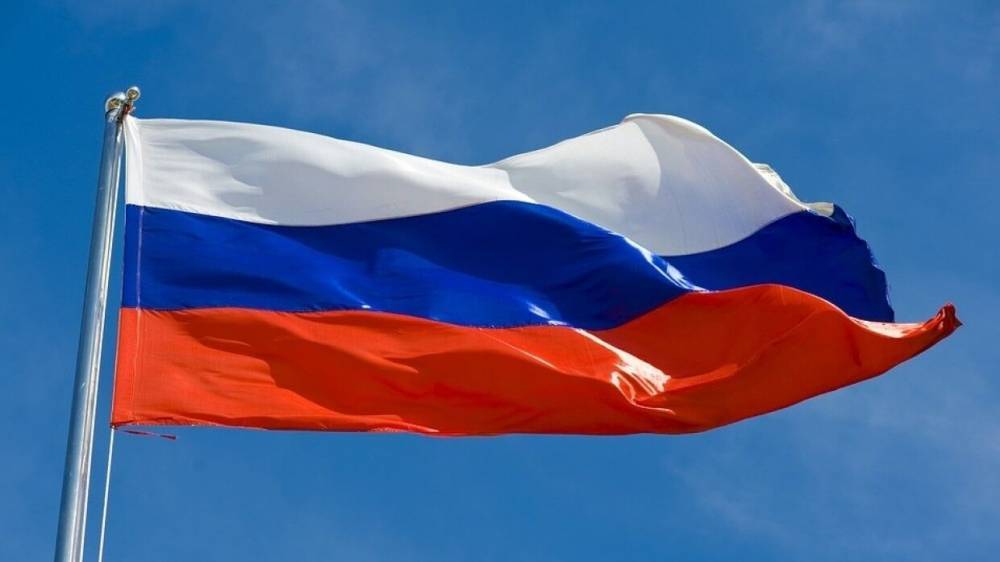 Гимн России назвали объединяющим фактором в РФ