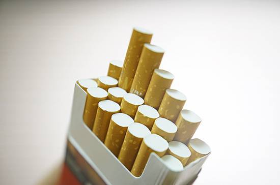 Президент подписал закон о единой минимальной цене на табак