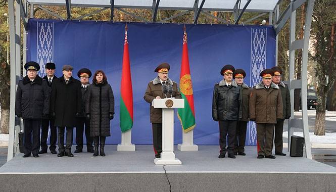 Лукашенко считает, что если бы не ОМОН Беларуси уже не было