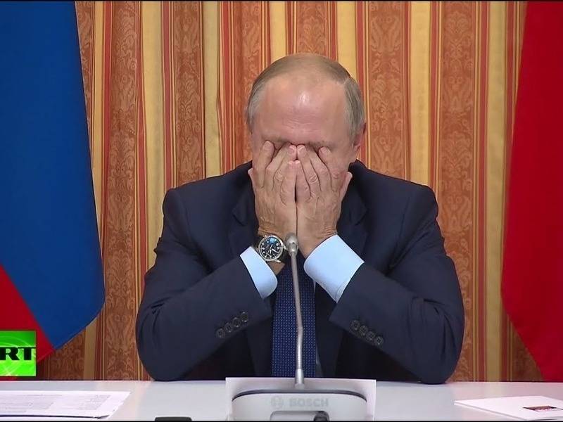 Кремль опроверг информацию о том, что "Путин бьется в истерике"