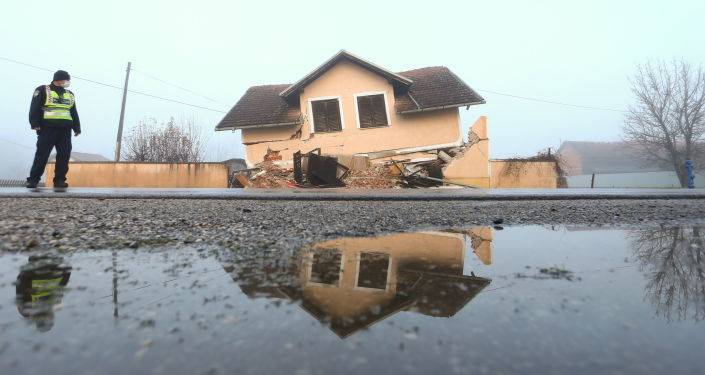 Город Петриня больше не пригоден для жизни: разрушительное землетрясение в Хорватии в фото