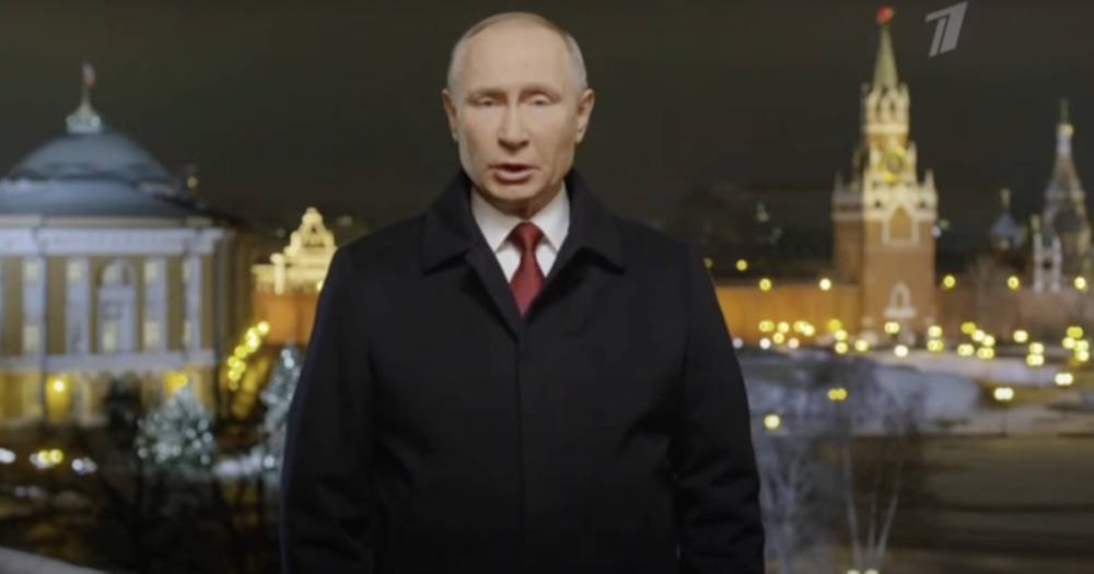 Путин выступил с шестиминутным новогодним обращением к россиянам