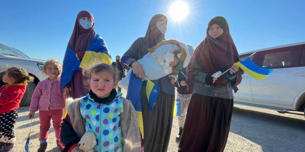 «Одно из самых ужасных мест в мире». Из сирийского лагеря беженцев освободили девять украинцев