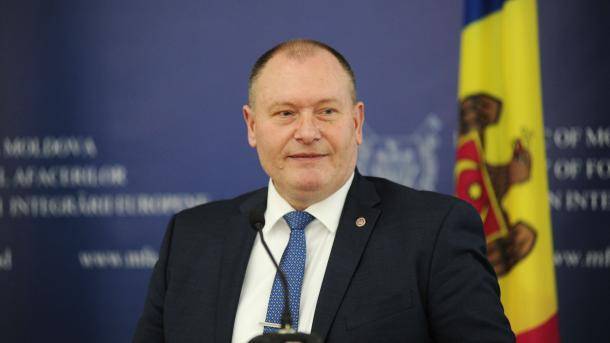 Временным премьером Молдовы стал министр иностранных дел Чоко