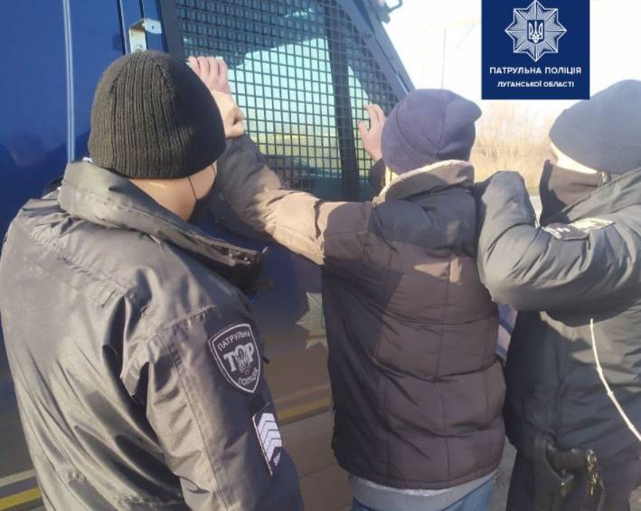 В Лисичанске и Северодонецке патрульные выявили граждан с наркотиками