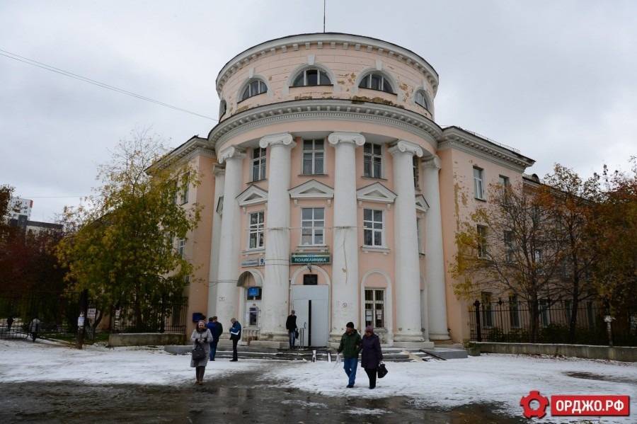 В Екатеринбурге отремонтируют старинное здание больницы № 23 на Эльмаше