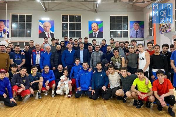 Сегодня вами гордится вся республика — Сергей Меликов поздравил дагестанских боксеров с победами