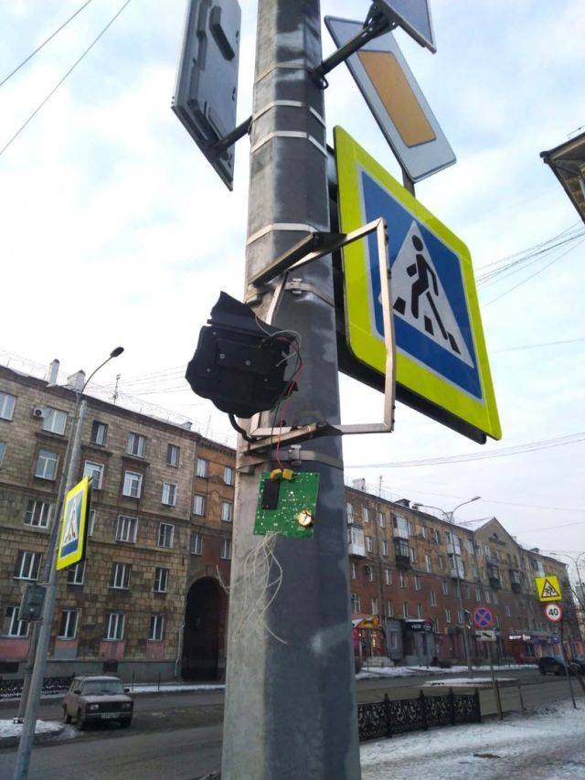 Ночью вандалы разгромили несколько светофоров в Новокузнецке