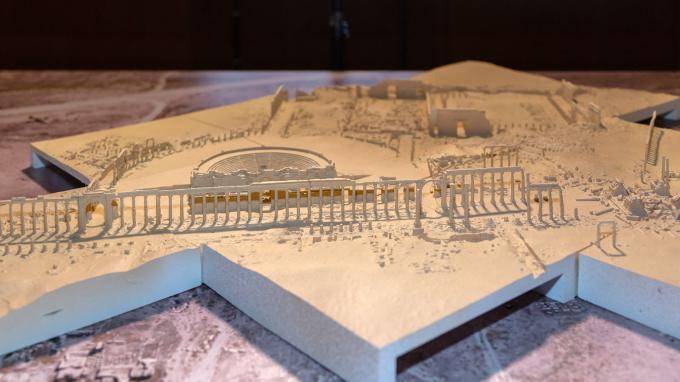 В Эрмитаже показали 3D-макет древней Пальмиры после вандализма террористов