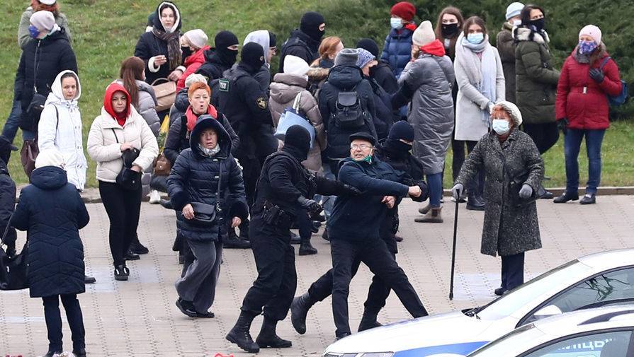 В Минске задержали более 300 участников воскресных протестов