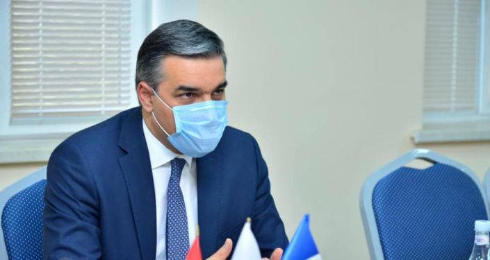 Омбудсмен Армении поздравил адвокатов с профессиональным праздником