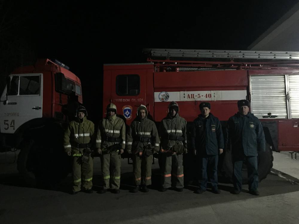 На пожаре в Тверской области спасли мужчину