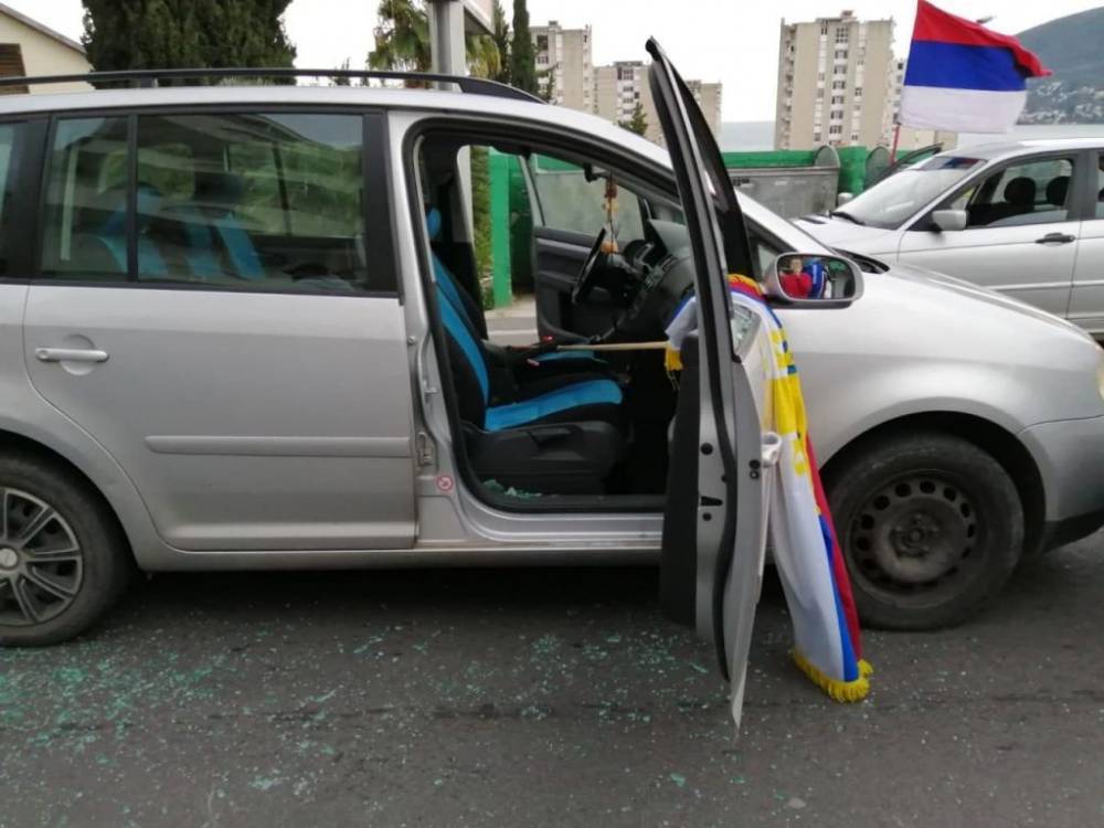 Пьяные полицейские Черногории напали на колонну автопробега в поддержку СПЦ