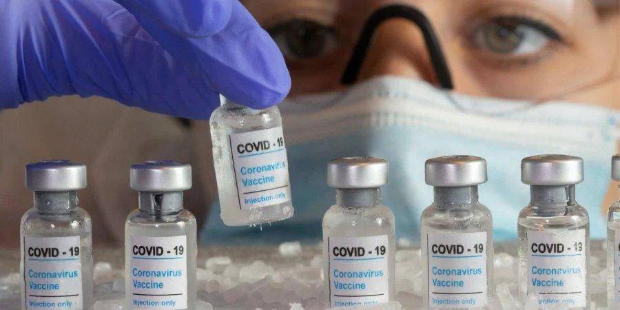 В Украине вакцинация от коронавируса пройдет в три этапа: кто первым получит препарат
