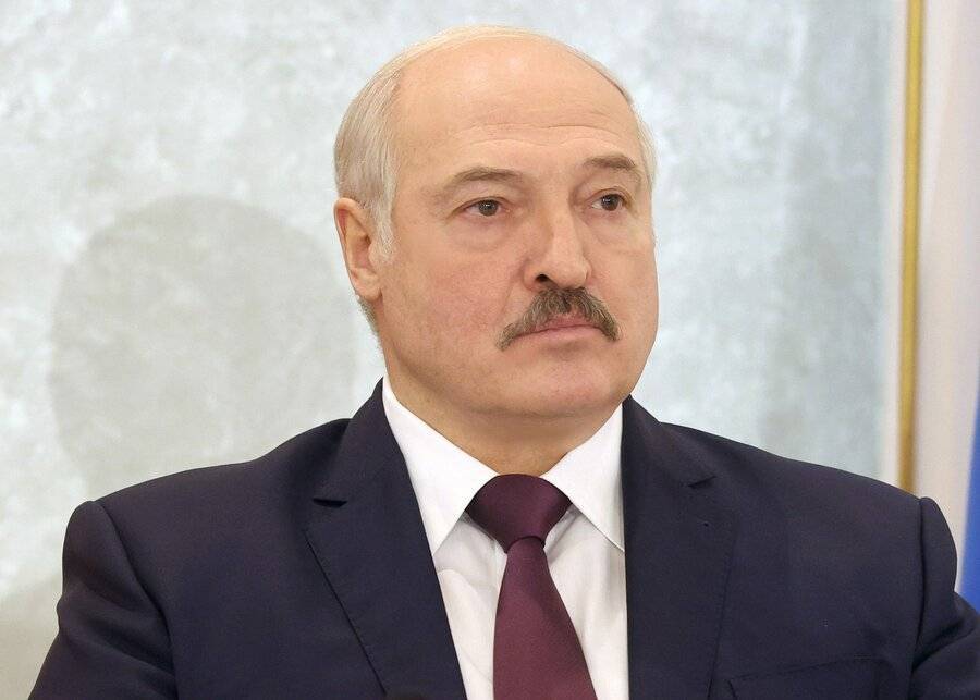 МОК временно запретил Лукашенко участие в мероприятиях комитета