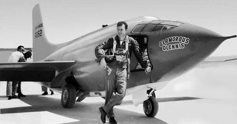 Скончался американский летчик-испытатель Чак Йегер