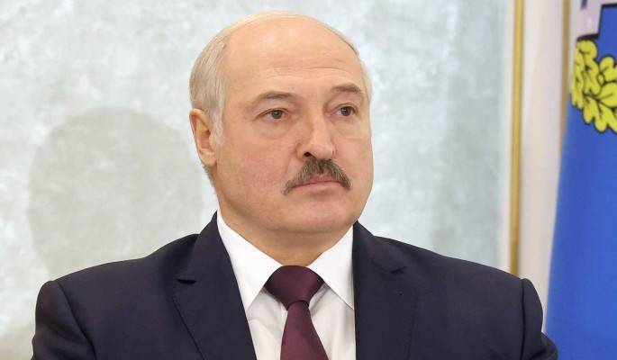 Политолог: Дальнейшее президентство Лукашенко грозит Белоруссии дефолтом