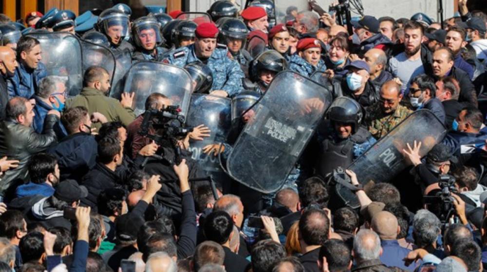 В столице Армении вновь протестует оппозиция