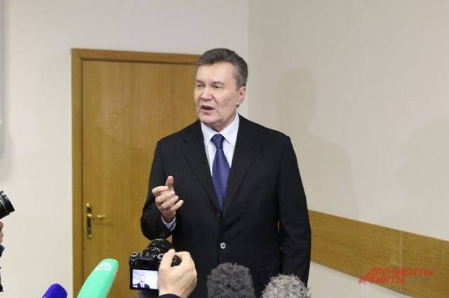 Янукович через суд требует обеспечить ему участие в заседании по его делу