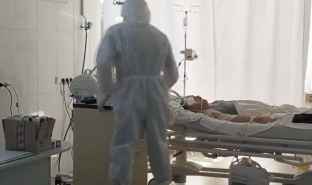 "Тела лежат под стеночкой": медсестра рассказала, что происходит в больницах Украины
