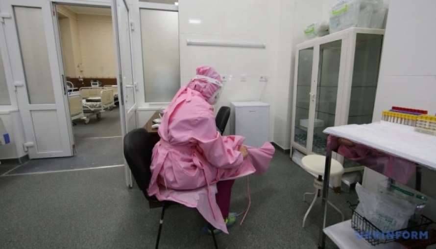В Украине за сутки от коронавируса умерло рекордное число людей