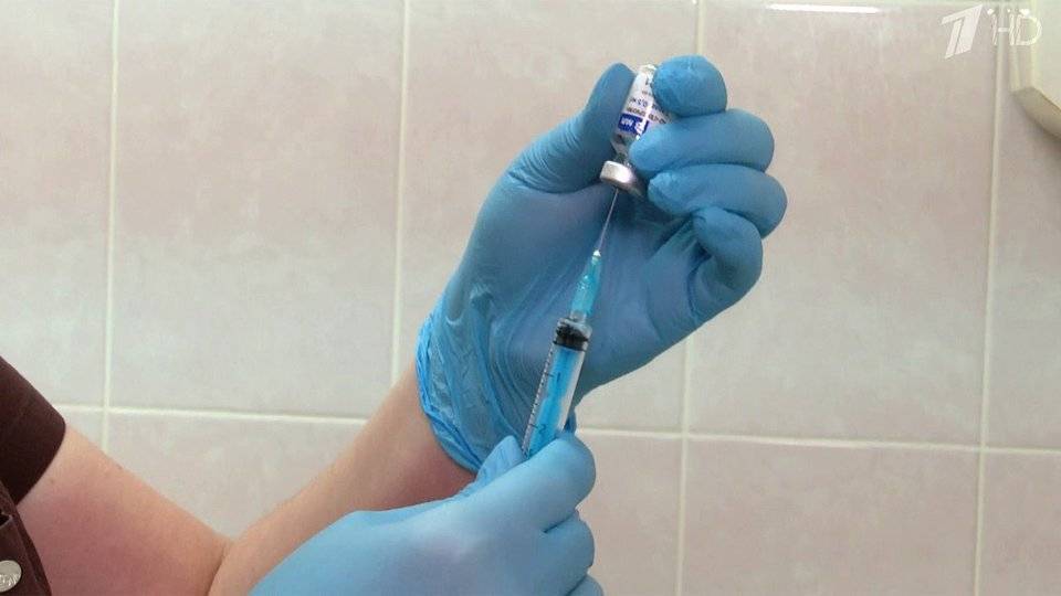 В Астраханскую область доставили 1000 доз вакцины от коронавируса