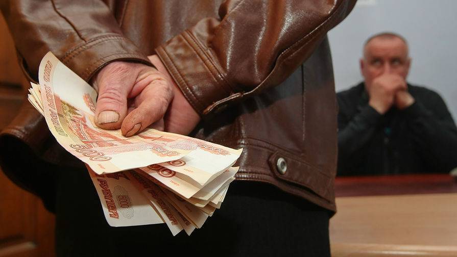 В РФ могут ужесточить наказание за мелкие взятки