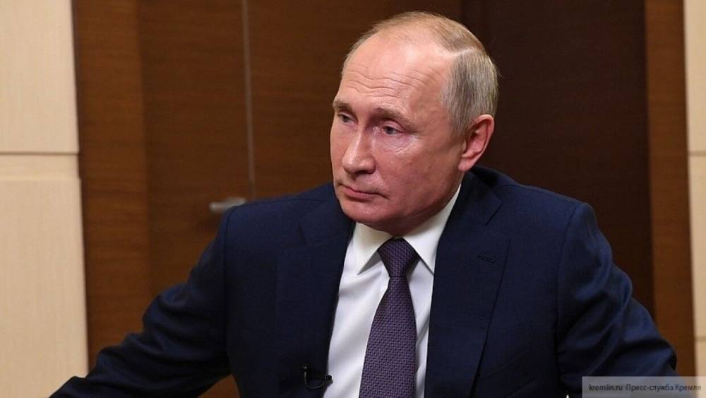 Путин выразил недовольство темпами снижения уровня безработицы