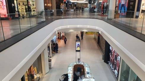Торговые центры Израиля вновь открыты: покупатели рады, но боятся карантина