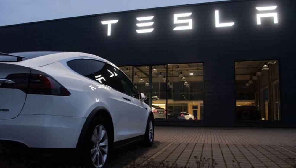 Инвесторы в Индии покупают акции Tesla несмотря на то, что там не продают автомобили компании