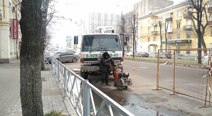 Скорым не проехать: ярославцы возмущены разбитыми дорогами