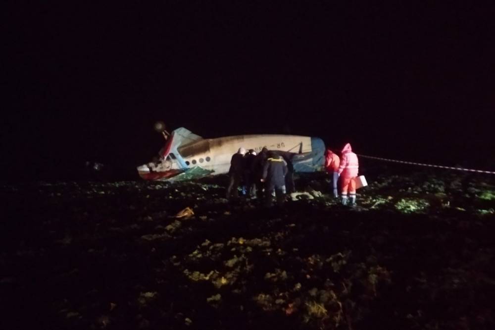 Самолет разорвало на части: под Тернополем разбился легкомоторный самолет (фото)
