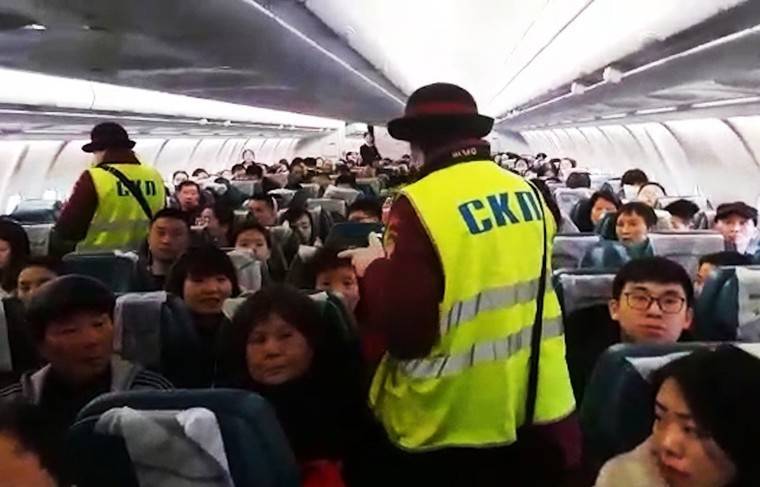 В аэропорту Иркутска проверяют пассажиров двух чартерных рейсов из Китая