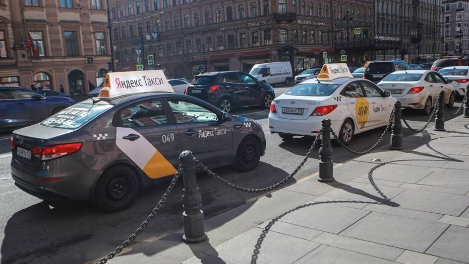 Минтранс предложил наказывать таксистов повышенными штрафами за нарушения ПДД