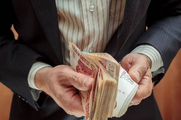 Эксперты рассказали, как найти работу с зарплатой в 200 тыс.рублей - moneytimes.ru - Россия - Санкт-Петербург