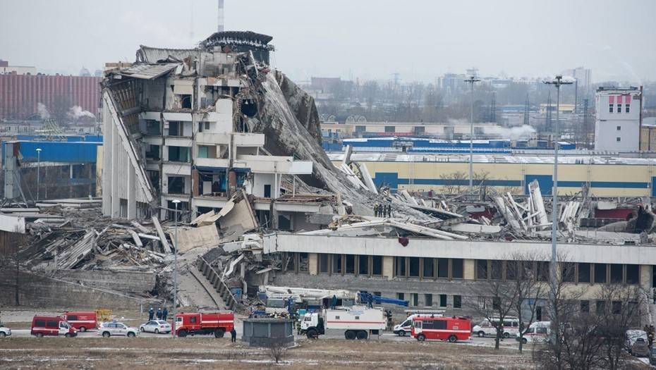 Дело о гибели рабочего при обрушении СКК передали следователям СКР в Москве