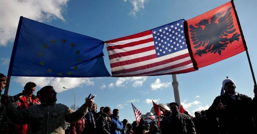 Запад манит Сербию членством в ЕС в обмен на договор с сепаратистами, захватившими Косово
