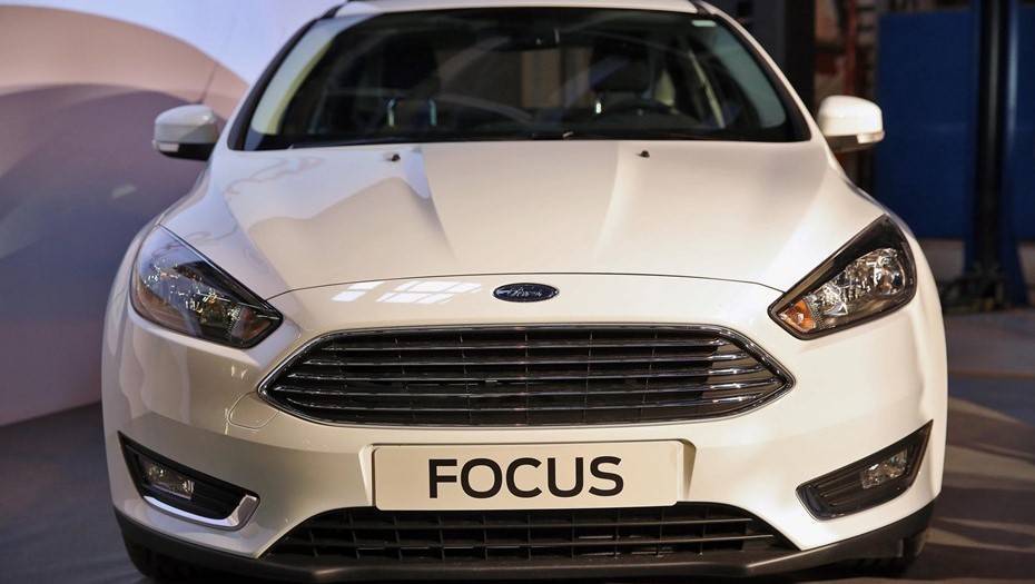 В Петербурге упали продажи машин с пробегом, самая популярная - Ford Focus