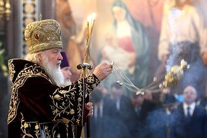 Патриарх Кирилл предложил вписать бога в Конституцию