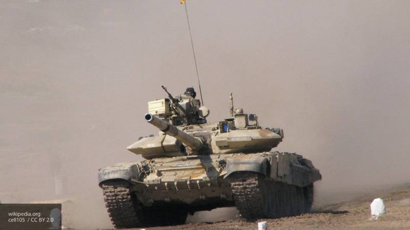 Видео с попаданием ракеты террористов в танк Т-90А в Сирии появилось в Сети