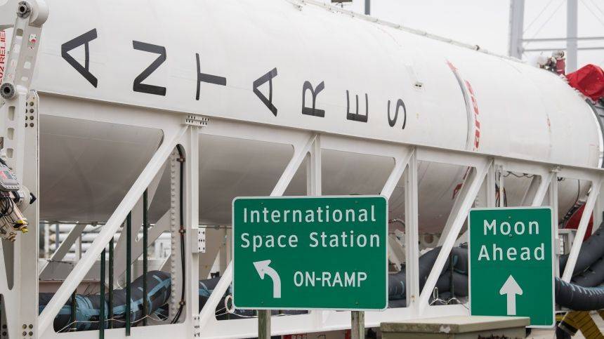 За две минуты до старта был отменен запуск к МКС ракеты-носителя Antares