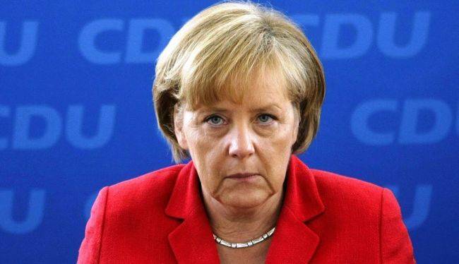 Меркель обсудила с премьером Госсовета КНР борьбу с коронавирусом
