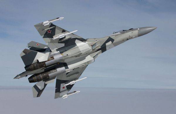 СМИ: Российские Су-35 перехватили турецкие F-16 в сирийском небе