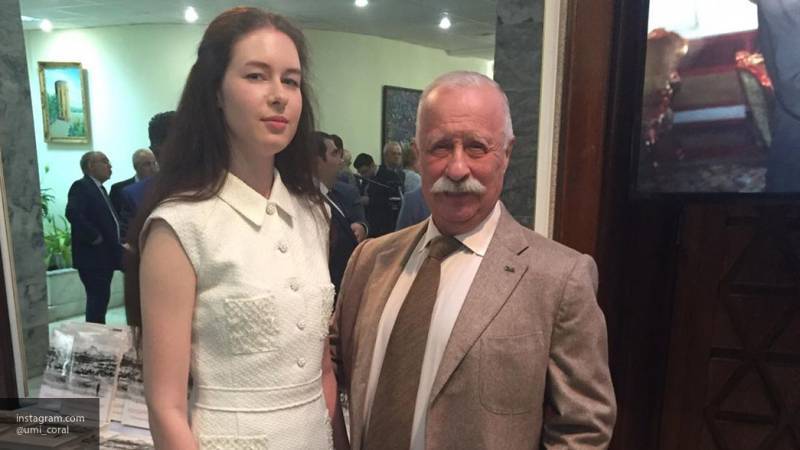 21-летняя дочь Леонида Якубовича записала свою первую песню