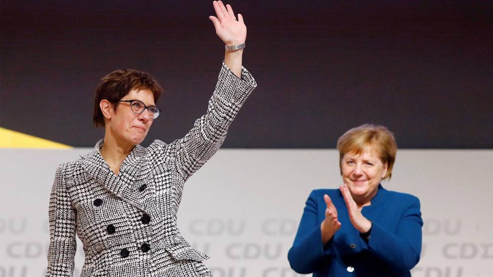 «Преемница могла недобрать голосов, такая пощечина была бы неприемлема для Меркель» — политолог об отказе Крамп-Карренбауэр от выдвижение на пост канцлера