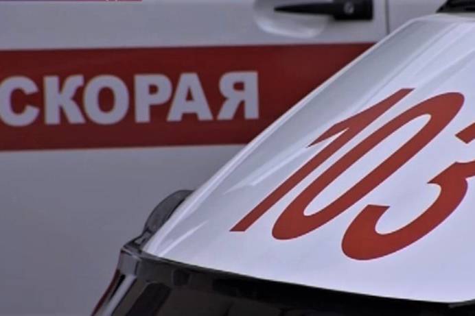 Машина «Скорой помощи» перевернулась в Москве