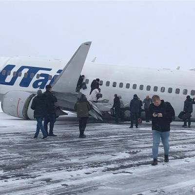 Аэропорт Усинска, где аварийно сел борт "Ютэйр", откроется завтра