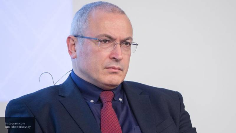 Прикрывшись "Федеративной партией" активисты "Открытки" Ходорковского устремились в ГД РФ