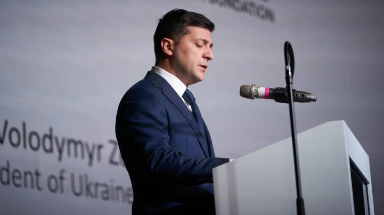 Помощник Зеленского заявил о его стремлении прекратить войну в Донбассе