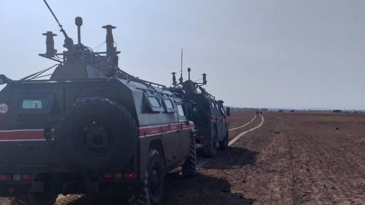 Российские военные провели в Сирии патрулирование по четырем маршрутам